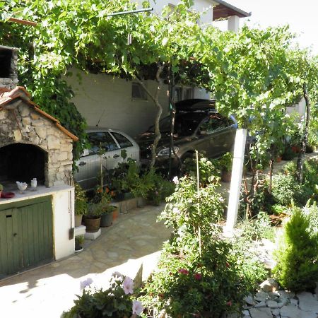 Apartman Mia Biograd Biograd Na Moru Exterior foto