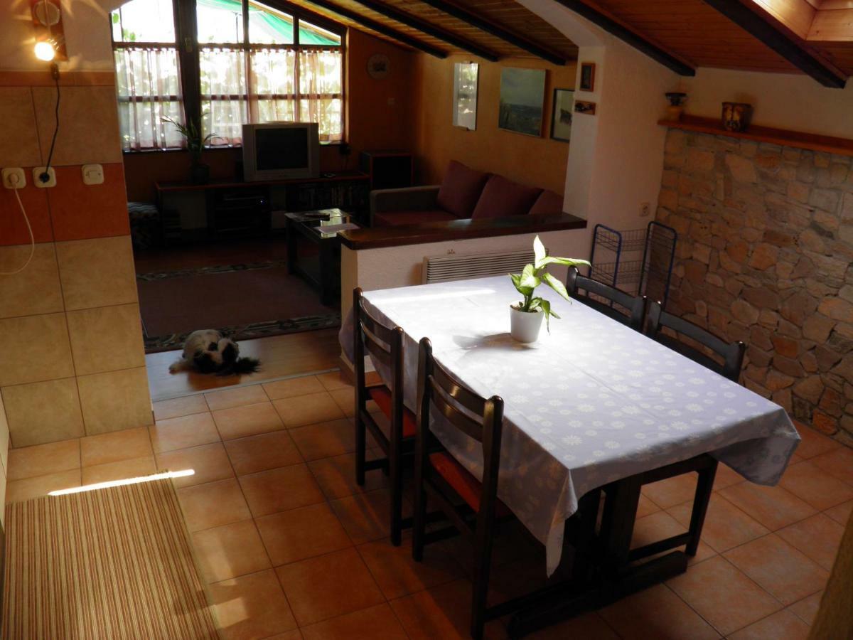 Apartman Mia Biograd Biograd Na Moru Exterior foto