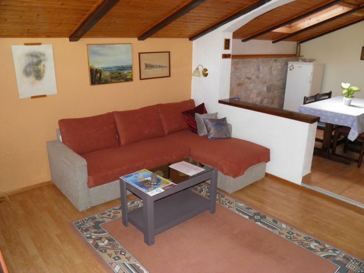 Apartman Mia Biograd Biograd Na Moru Exterior foto